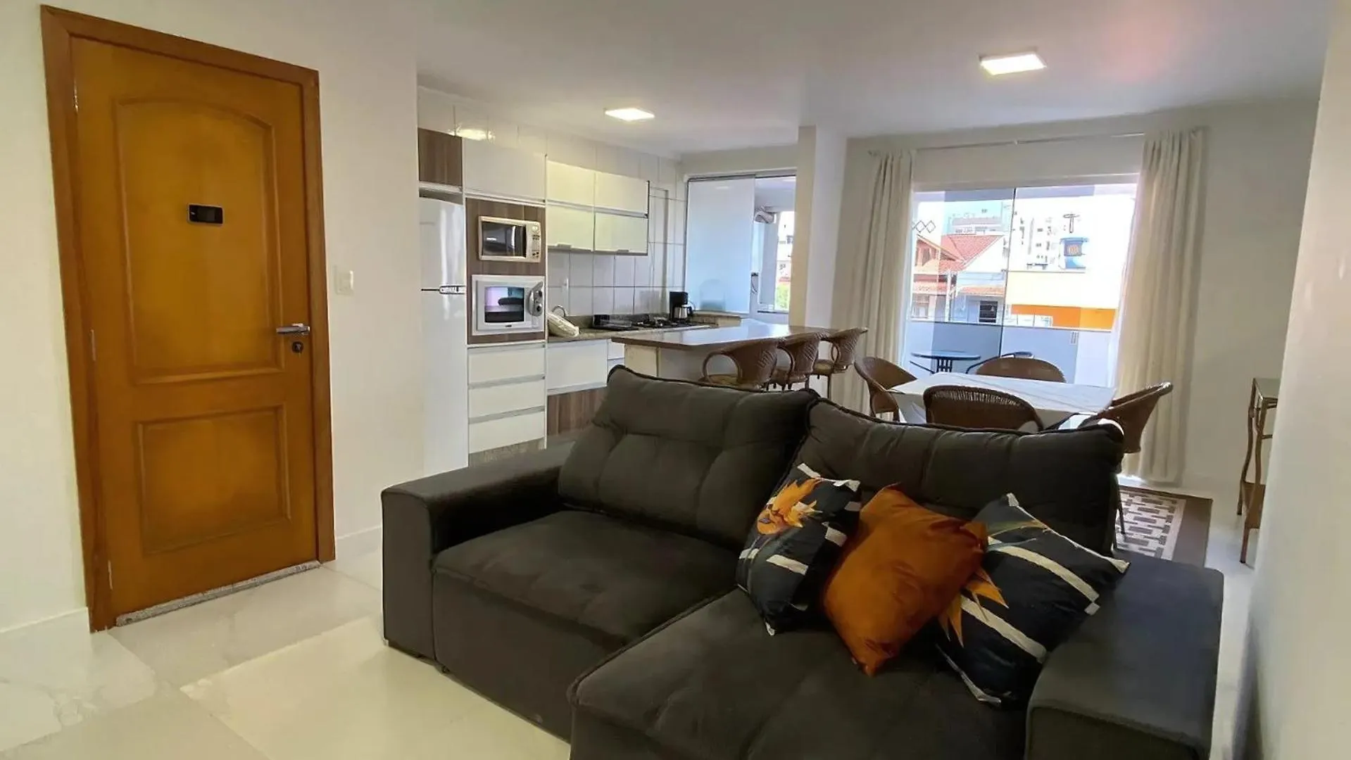 Apto Almeida E Moraes Com Piscina Condominio Em Bc